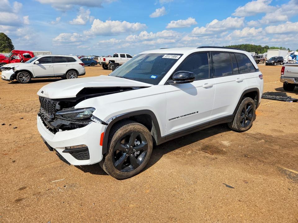 2025 JEEP GRAND CHEROKEE — VIN 1C4RJGBG5SC349020