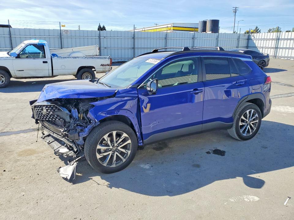 2025 TOYOTA COROLLA CROSS — VIN 7MUDAABG1SV132012