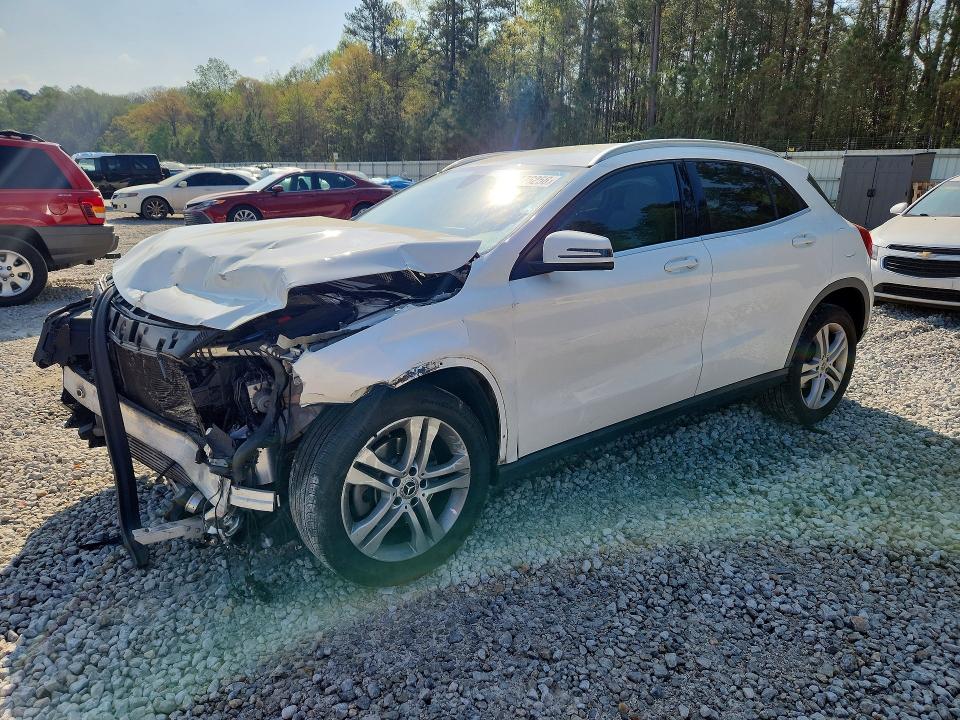 2019 MERCEDES-BENZ GLA — VIN WDCTG4EB2KU017530