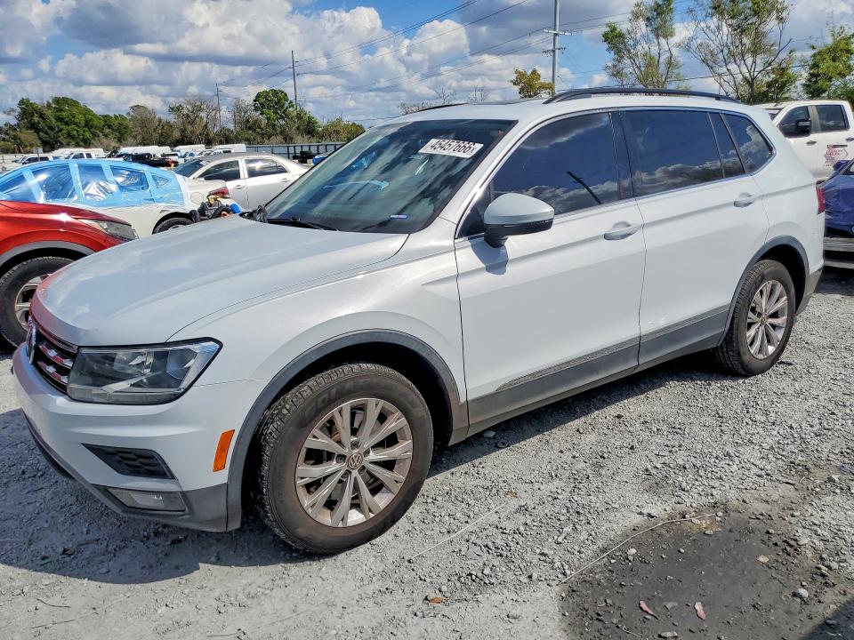 2018 VOLKSWAGEN TIGUAN — VIN 3VV3B7AX7JM006325
