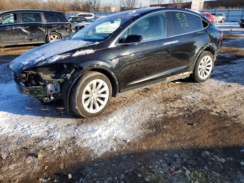 2017 TESLA MODEL X — VIN 5YJXCAE22HF038199