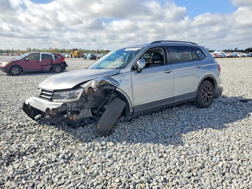 2021 VOLKSWAGEN TIGUAN — VIN 3VV3B7AX4MM122585