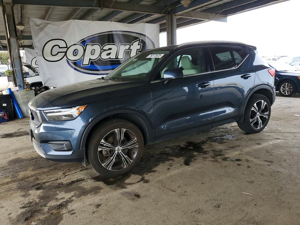 2022 VOLVO XC40 — VIN YV4162UL2N2790736