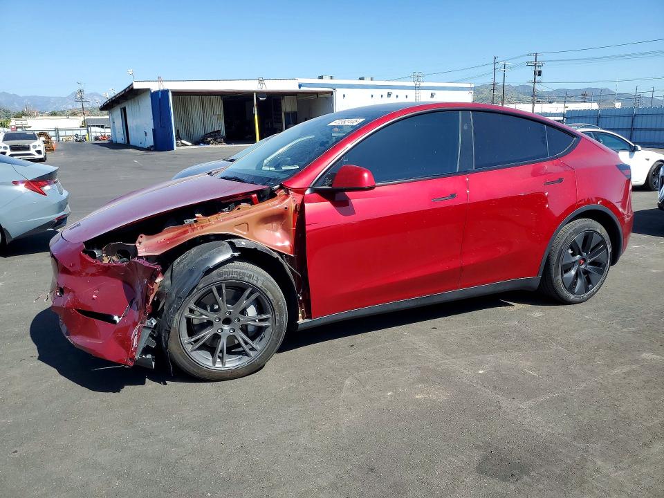 2025 TESLA MODEL Y — VIN 7SAYGDED0SF307399