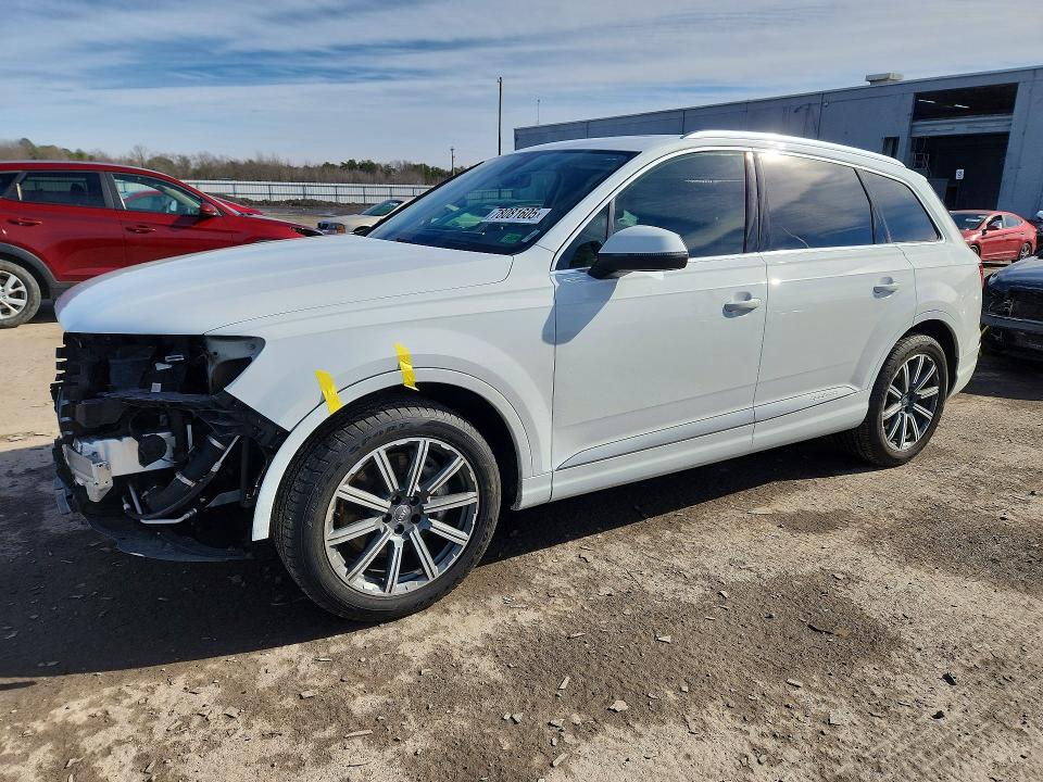 2017 AUDI Q7 — VIN WA1LHAF78HD037764