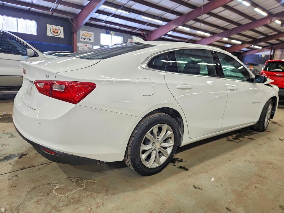 1G1ZD5ST2PF193882