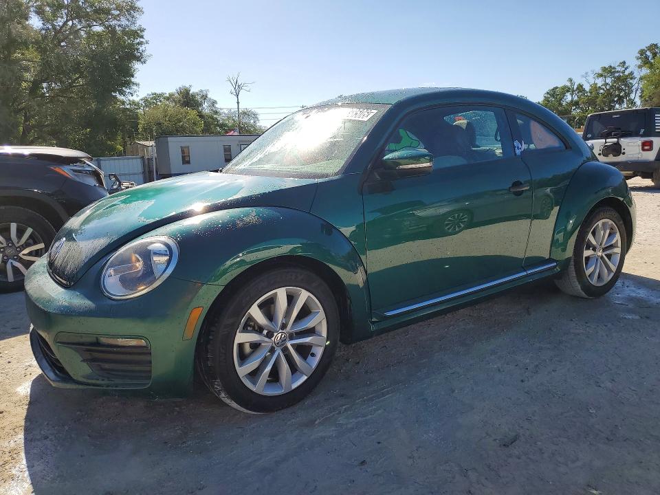 2017 VOLKSWAGEN BEETLE — VIN 3VWF17AT7HM626613