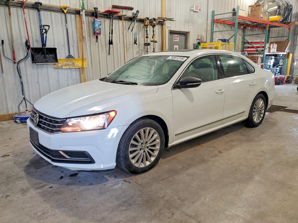 2016 VOLKSWAGEN PASSAT — VIN 1VWBS7A37GC014861