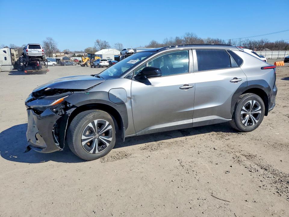 2025 TOYOTA BZ4X — VIN JTMABACA0SA093365