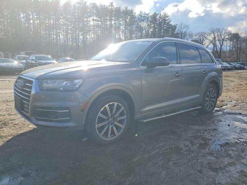 2017 AUDI Q7 — VIN WA1LAAF7XHD027211