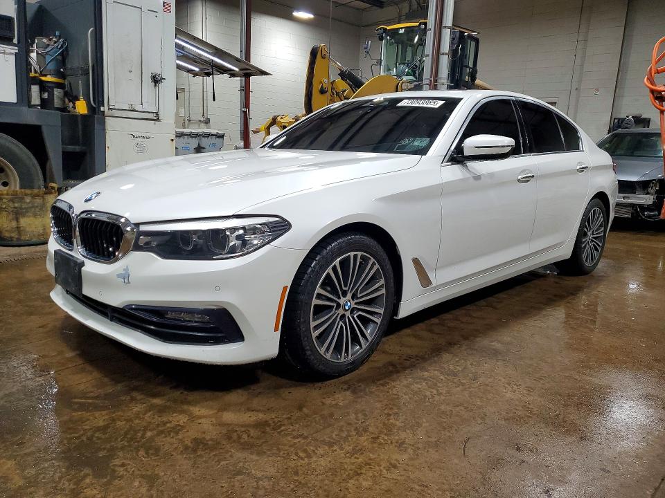 2018 BMW 540 — VIN WBAJE7C5XJWC57526