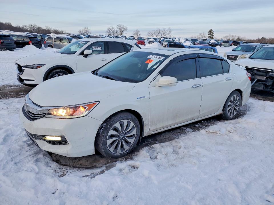 2017 HONDA ACCORD — VIN JHMCR6F58HC000247
