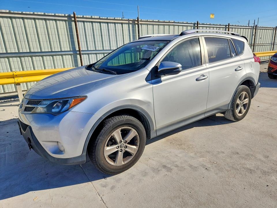 2015 TOYOTA RAV4 — VIN JTMWFREV7FD061784