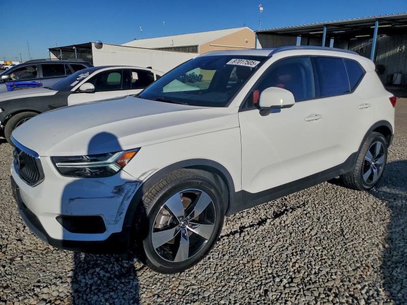 2019 VOLVO XC40 T5 MO — VIN YV4162XZ4K2011395