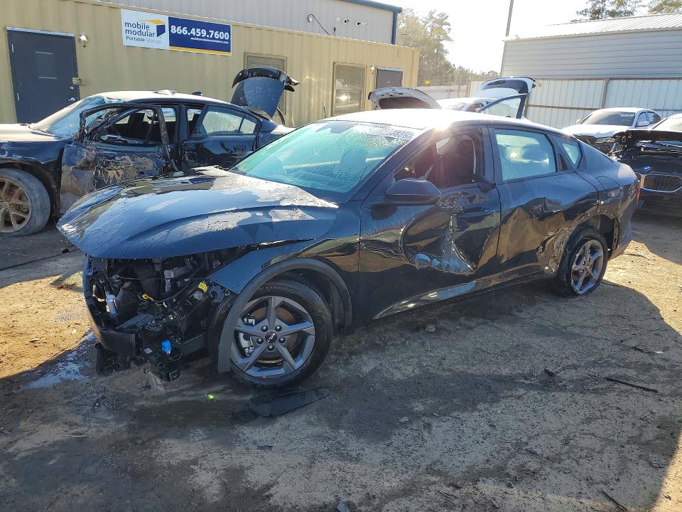 2026 KIA K4 — VIN 3KPFT4DE9TE251142