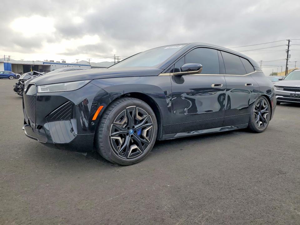 2022 BMW IX — VIN WB523CF02NCK59678