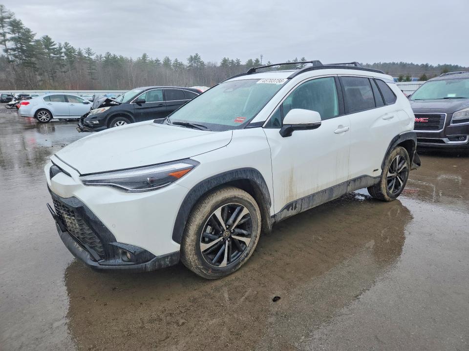 2024 TOYOTA COROLLA CROSS HYBRID — VIN 7MUFBABG8RV024406