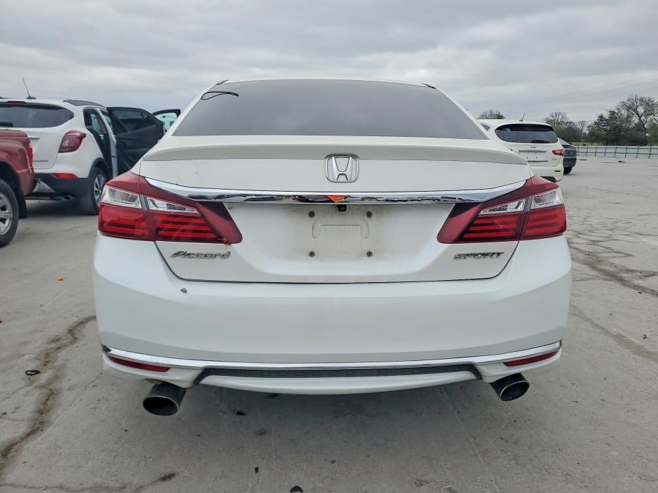 1HGCR2F55GA189204