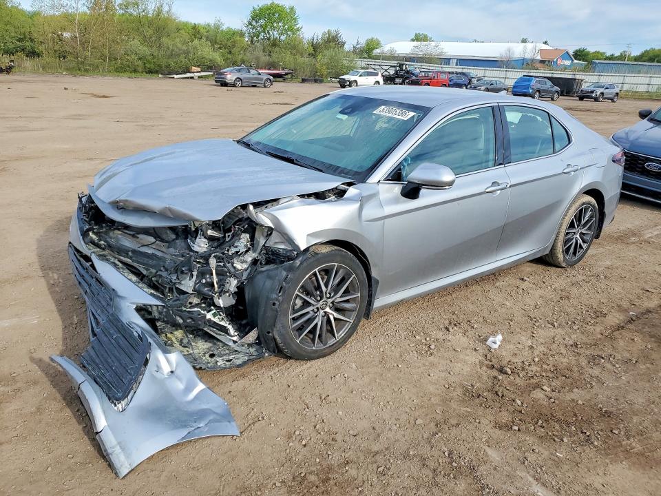 2022 TOYOTA CAMRY — VIN 4T1F31AK0NU598688