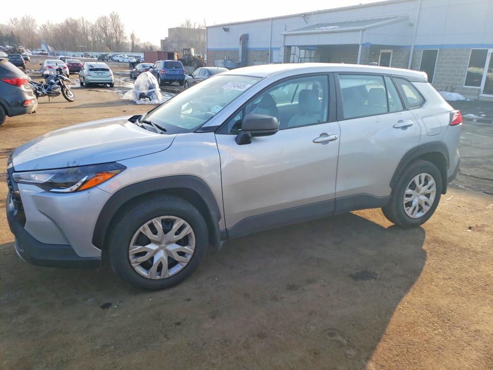 2024 TOYOTA COROLLA CROSS — VIN 7MUAAAAG2RV112835