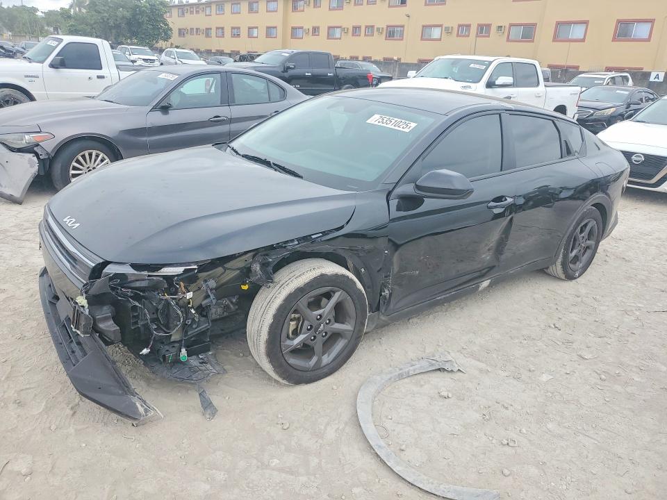 2025 KIA K4 — VIN 3KPFT4DE3SE008859