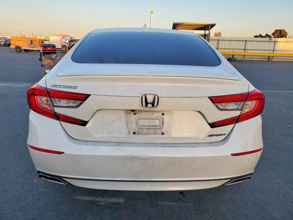 1HGCV1F30KA054497