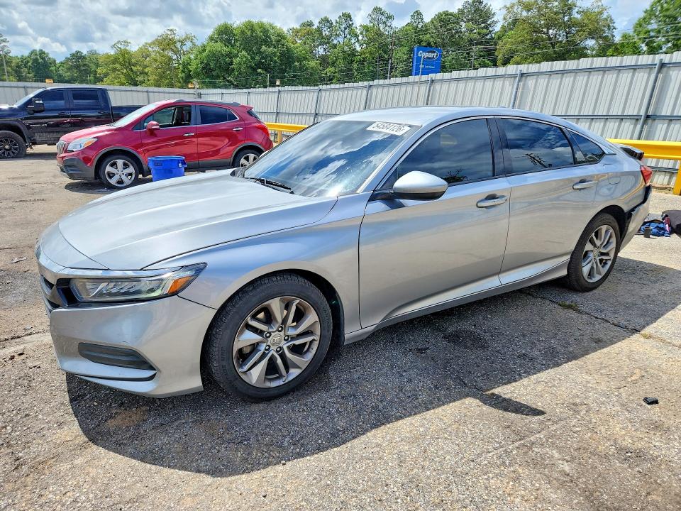 2018 HONDA ACCORD — VIN 1HGCV1F12JA082315