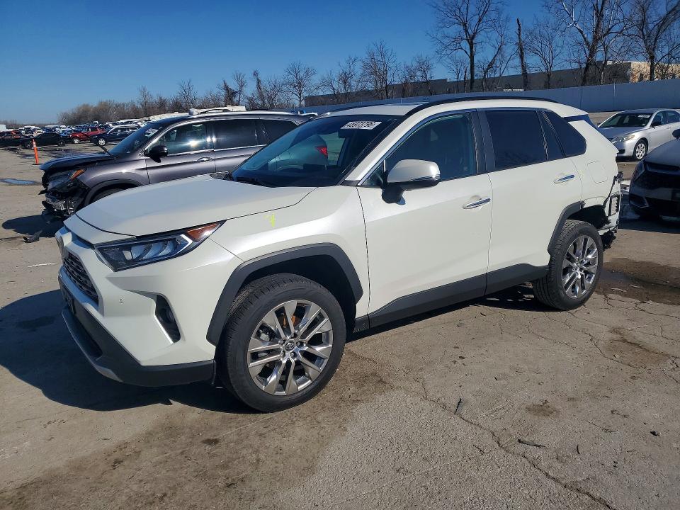 2021 TOYOTA RAV4 — VIN 2T3N1RFV0MW168670