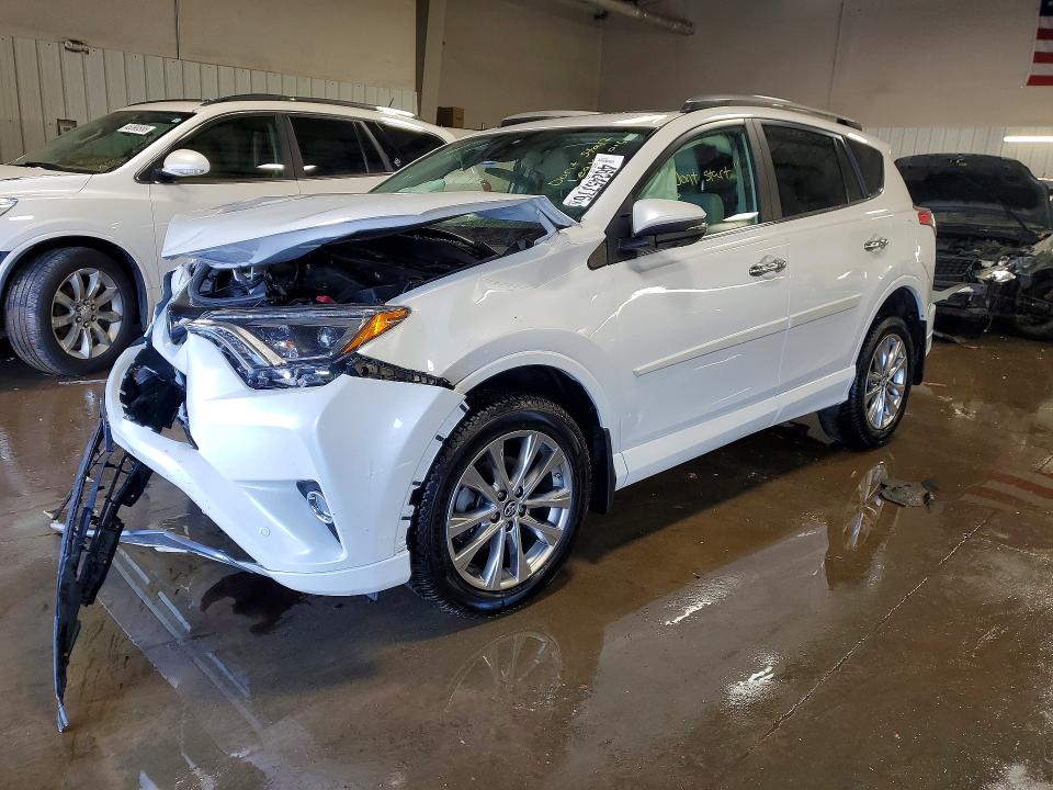 2017 TOYOTA RAV4 — VIN 2T3DFREV5HW682342