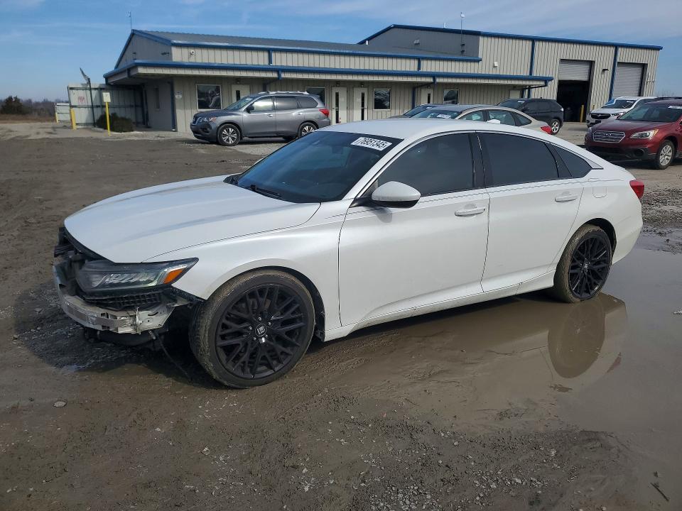 2018 HONDA ACCORD — VIN 1HGCV1F37JA063079