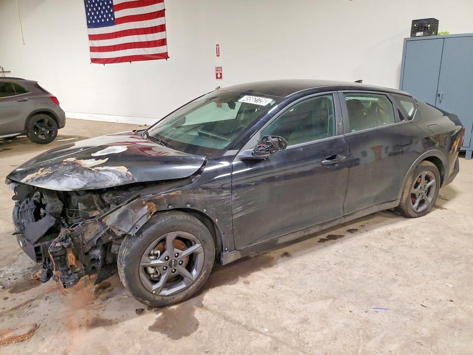 2025 KIA K4 — VIN 3KPFT4DEXSE057430