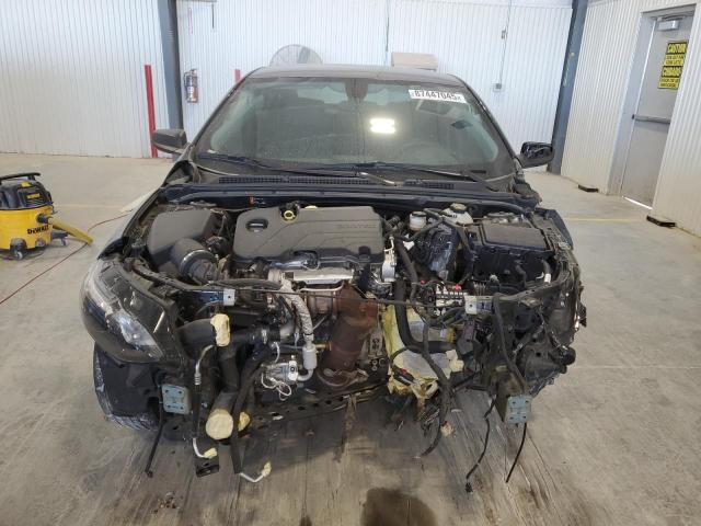1G1ZB5ST5NF215201