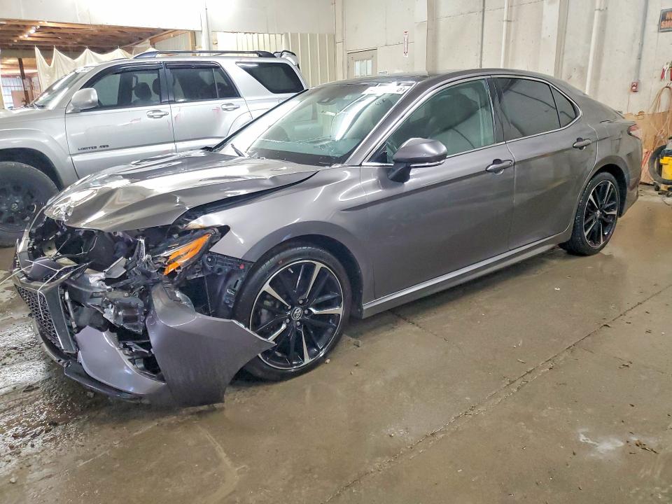 2018 TOYOTA CAMRY — VIN 4T1B61HK4JU047413