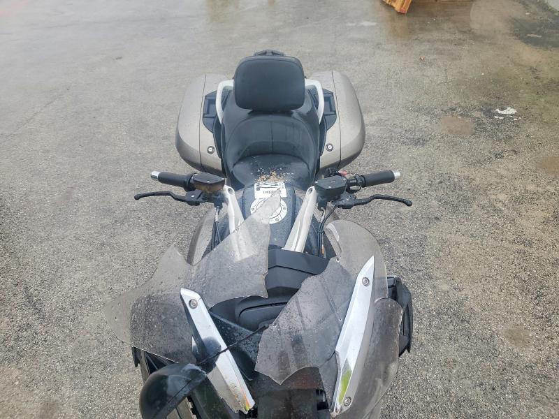 WB1061201FZZ25874