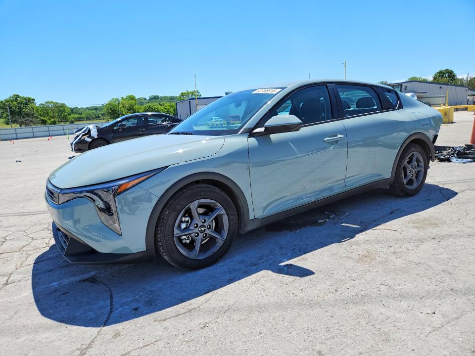 2025 KIA K4 — VIN 3KPFT4DE9SE203381