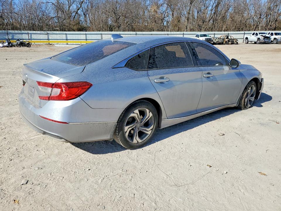 1HGCV1F41KA058695