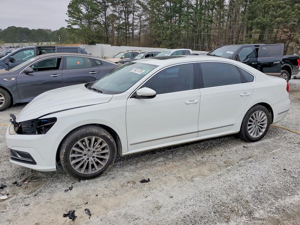 2016 VOLKSWAGEN PASSAT — VIN 1VWBT7A32GC025859
