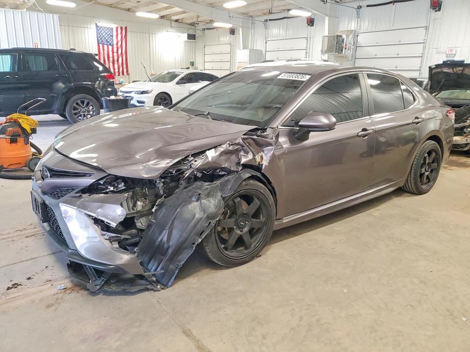 2020 TOYOTA CAMRY — VIN 4T1G11AK1LU942696