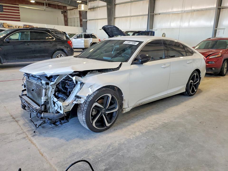 2022 HONDA ACCORD — VIN 1HGCV1F34NA016310