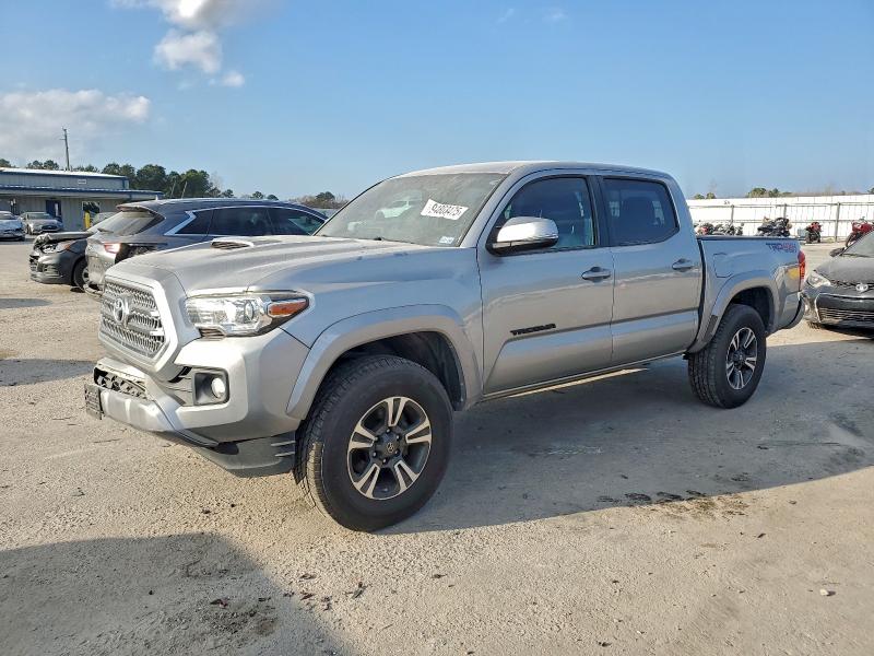 2017 TOYOTA TACOMA DOU — VIN 5TFCZ5AN7HX114977