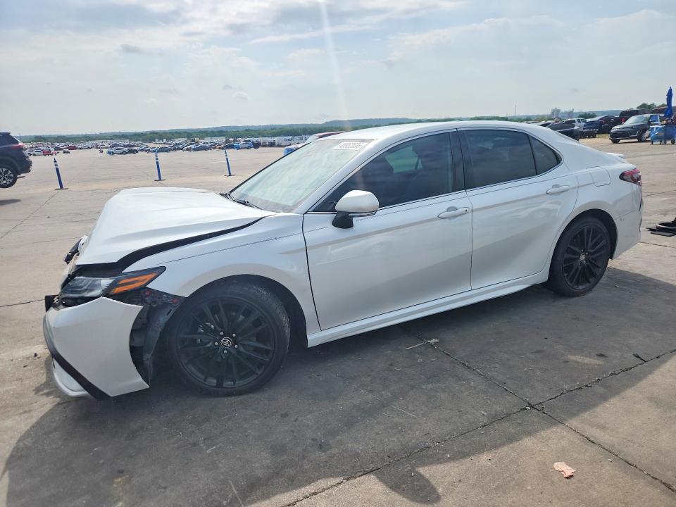2021 TOYOTA CAMRY — VIN 4T1K61AK1MU551352