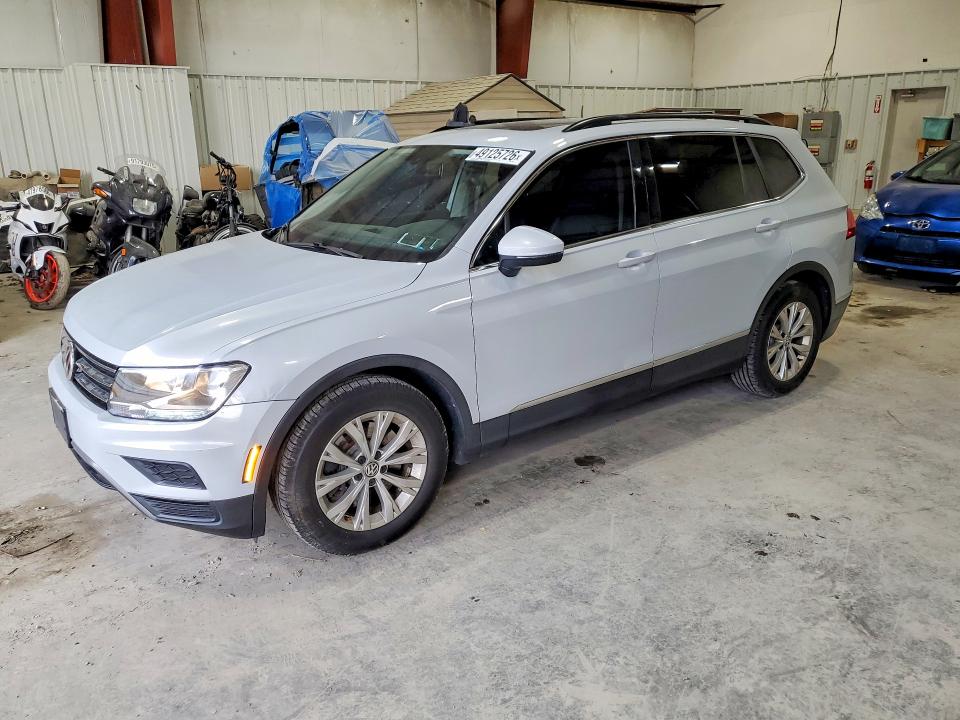2018 VOLKSWAGEN TIGUAN — VIN 3VV3B7AX2JM083829