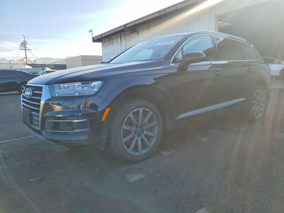 2018 AUDI Q7 — VIN WA1LHAF71JD046036