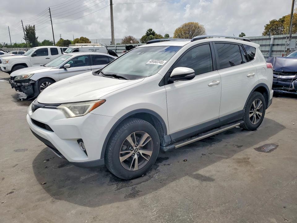 2018 TOYOTA RAV4 — VIN JTMWFREV4JD130374