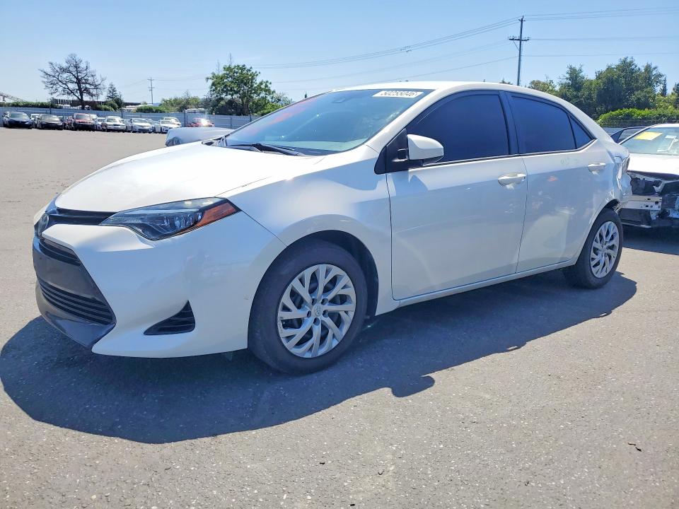 2018 TOYOTA COROLLA — VIN 5YFBURHE1JP772774