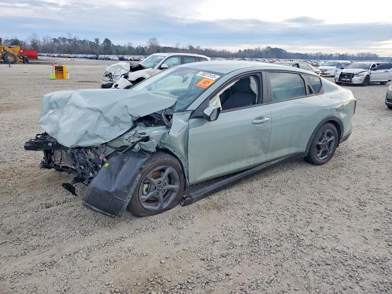 2025 KIA K4 — VIN 3KPFT4DE2SE177321