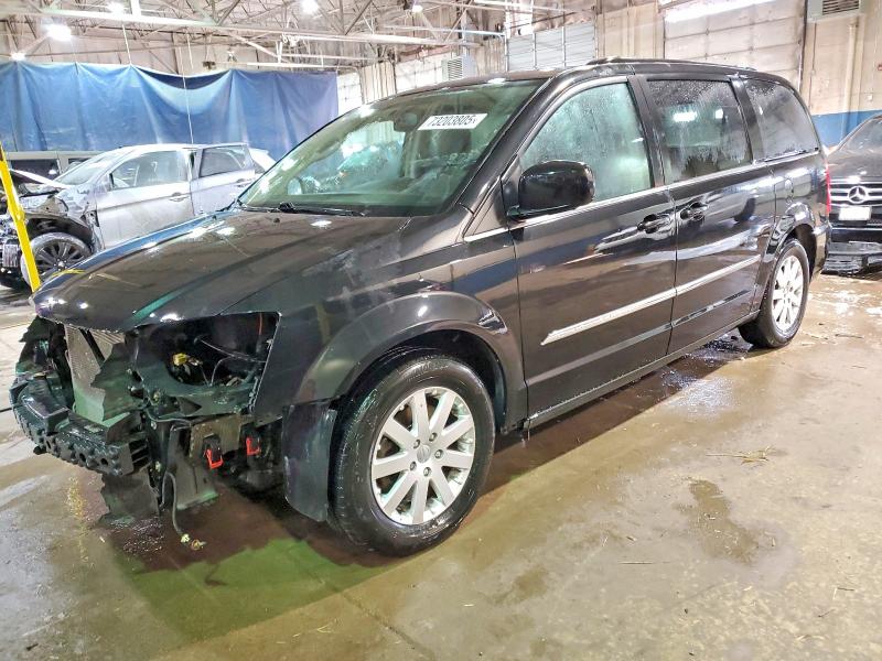 2016 CHRYSLER TOWN & COU — VIN 2C4RC1BG9GR296165