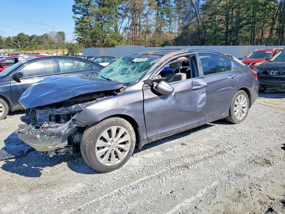 2015 HONDA ACCORD — VIN 1HGCR2F81FA158542