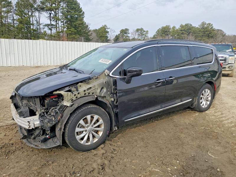 2017 CHRYSLER PACIFICA — VIN 2C4RC1BG5HR708244