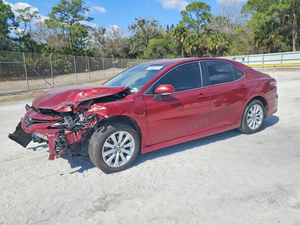 2019 TOYOTA CAMRY — VIN 4T1B11HK7KU760872